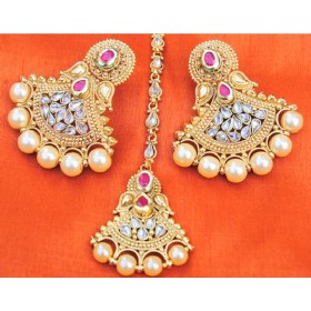 Golden Polki Diamond Pearl Dangler With Maang Tikka